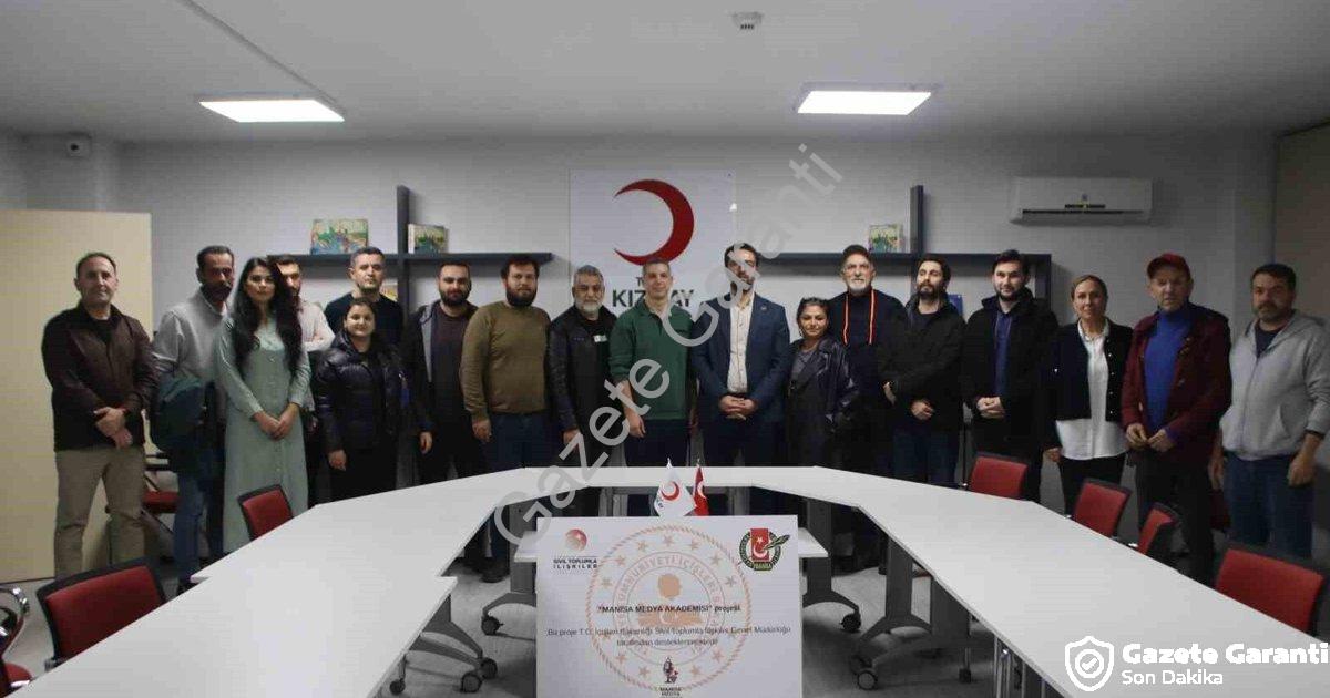 "Manisa Medya Akademisi Eğitimlerine Yapay Zeka Haberciliği ile Başladı" başlıklı haber için fotorea